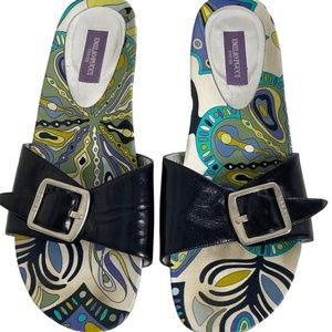 Pucci  slides  heels